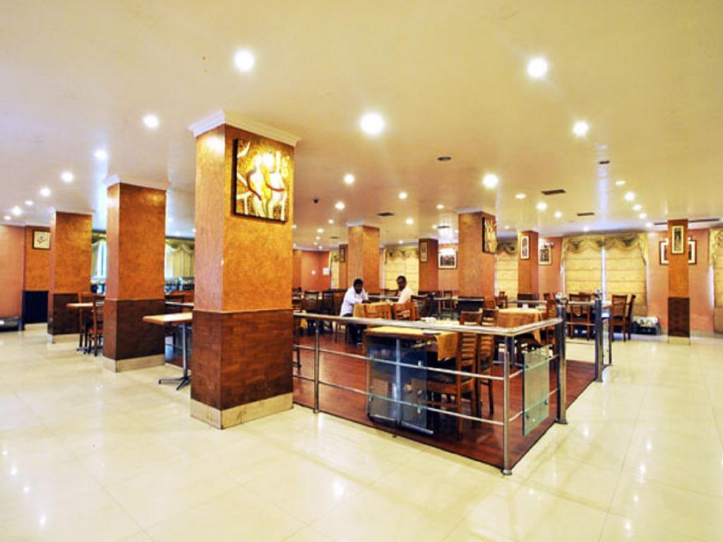 Ok International 5* Varanasi